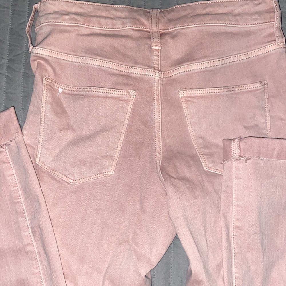 Pink Universal Thread Mid Rise Skinny Jeans - Picture 2 of 6